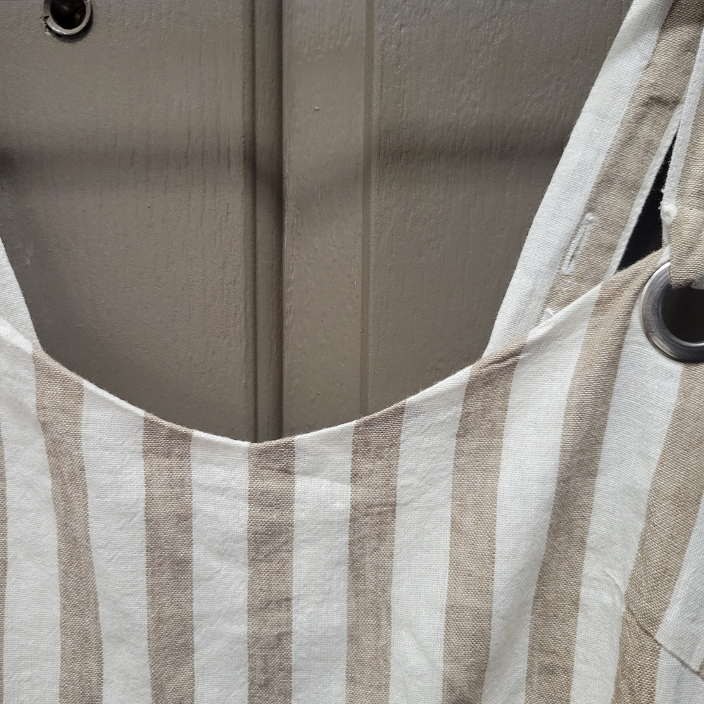 ROMEO & JULIET Striped Linen Jumpsuit EUC Size M - Picture 6 of 10